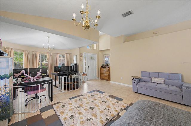 4756 WHISPERING WIND AVENUE, Tampa, FL 33614