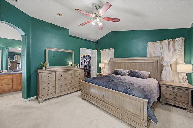 4756 WHISPERING WIND AVENUE, Tampa, FL 33614