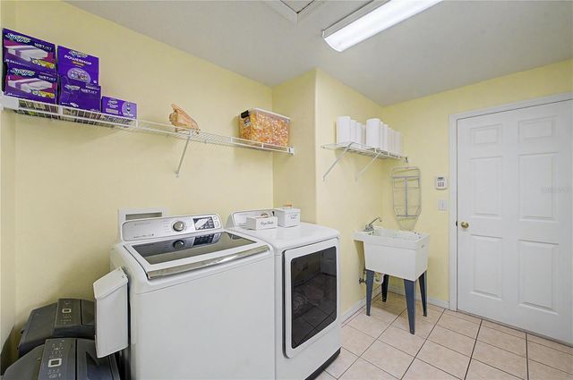 4756 WHISPERING WIND AVENUE, Tampa, FL 33614
