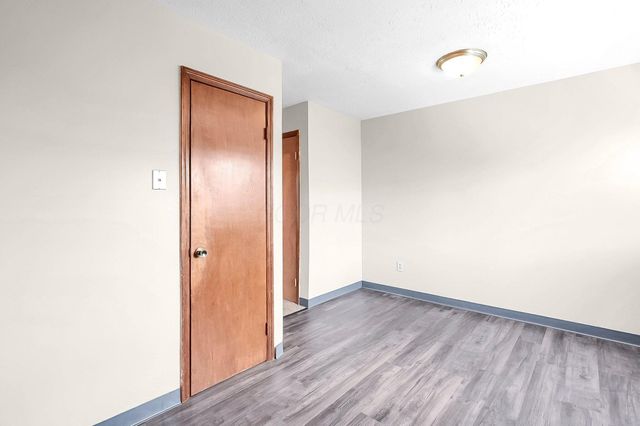 7385-7395 Cimmaron Station, Columbus, OH 43235