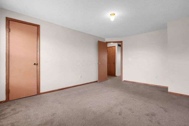 7385-7395 Cimmaron Station, Columbus, OH 43235