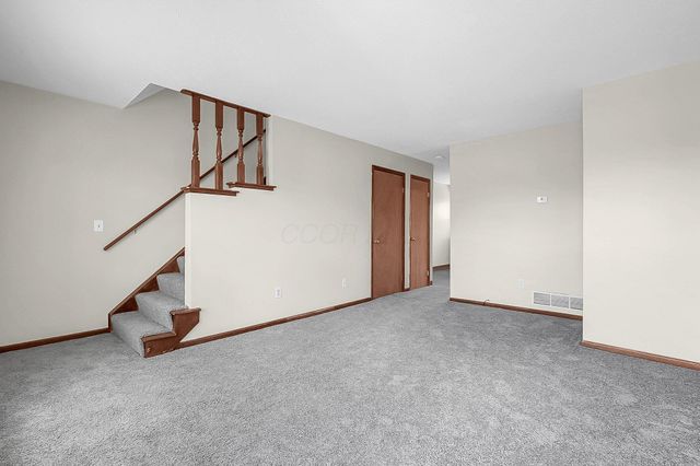7385-7395 Cimmaron Station, Columbus, OH 43235