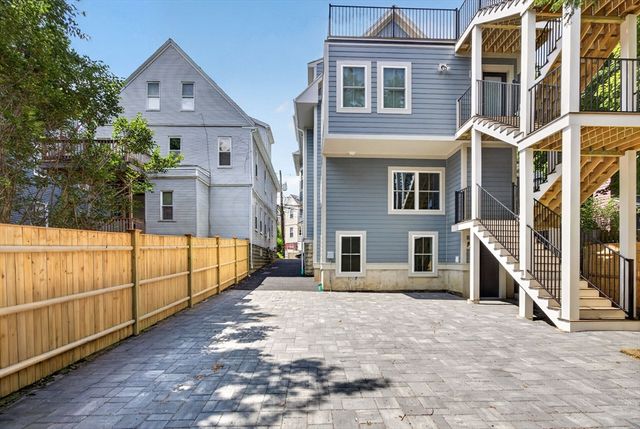 131 Hudson Street 1, Somerville, MA 02144
