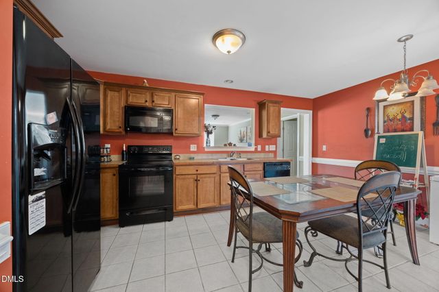 1917 Cambria Drive A, Greenville, NC 27834