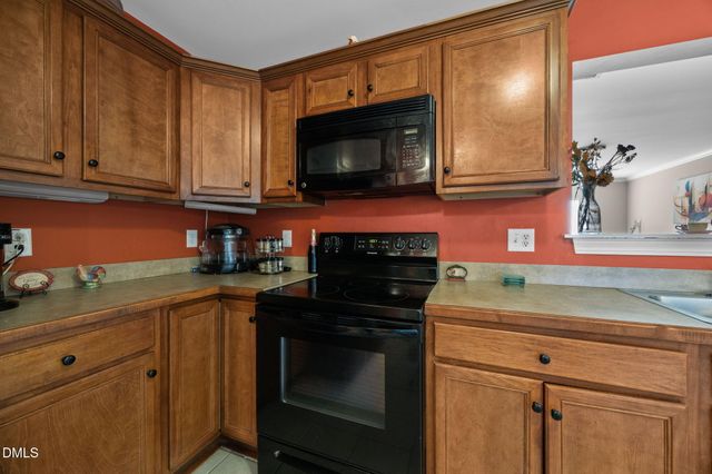 1917 Cambria Drive A, Greenville, NC 27834