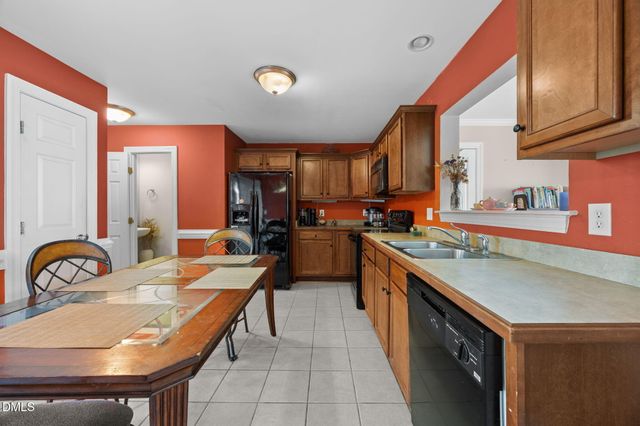 1917 Cambria Drive A, Greenville, NC 27834