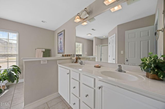 1917 Cambria Drive A, Greenville, NC 27834