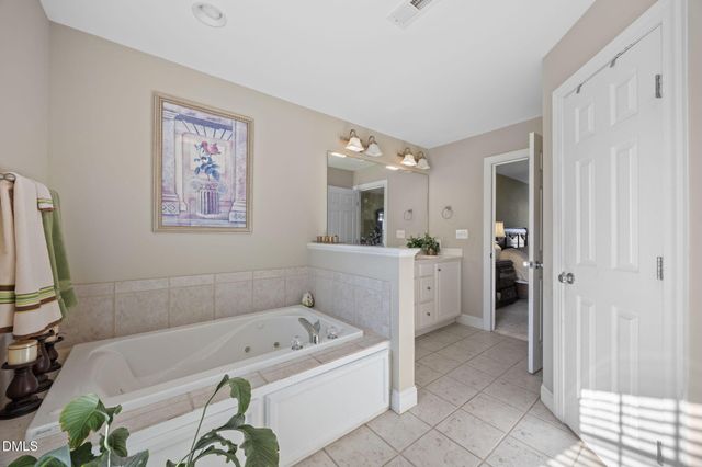 1917 Cambria Drive A, Greenville, NC 27834