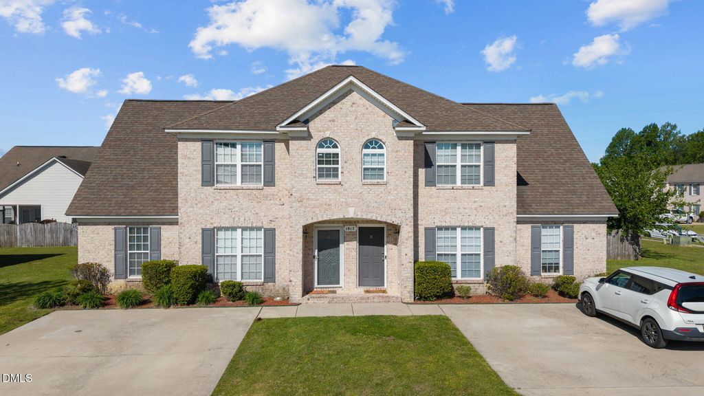 1917 Cambria Drive A, Greenville, NC 27834