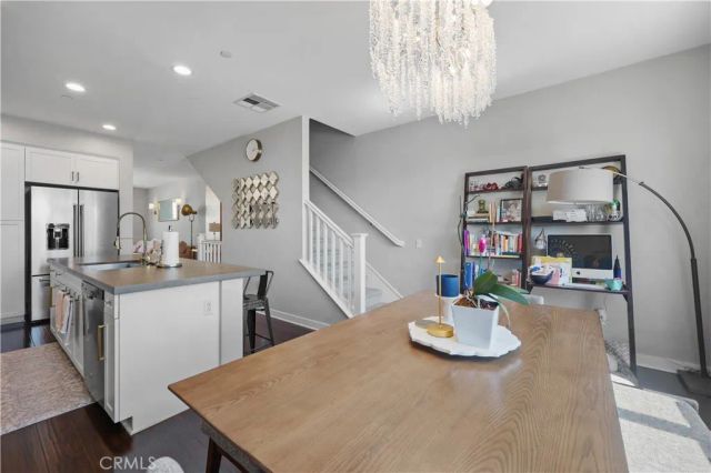 535 W Foothill Boulevard 102, Glendora, CA 91741