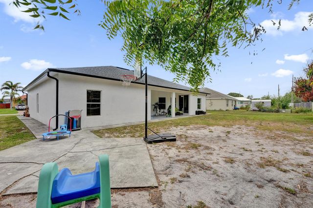 757 SW Jacoby Avenue, Port St. Lucie, FL 34953