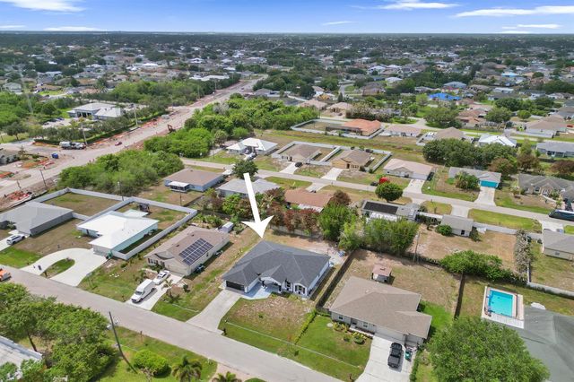 757 SW Jacoby Avenue, Port St. Lucie, FL 34953