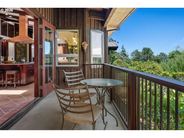 265 Nw ROYAL Blvd, Portland, OR 97210