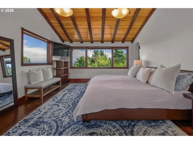 265 Nw ROYAL Blvd, Portland, OR 97210