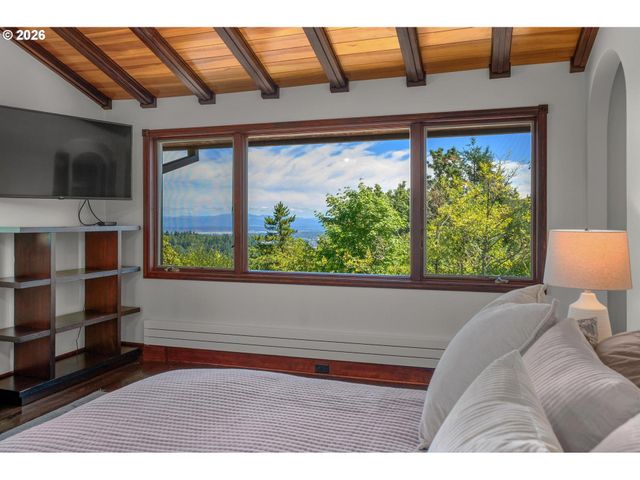 265 Nw ROYAL Blvd, Portland, OR 97210