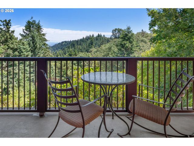 265 Nw ROYAL Blvd, Portland, OR 97210