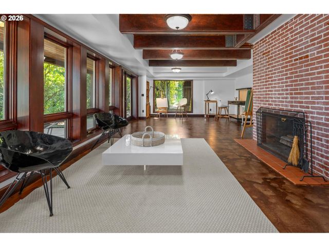 265 Nw ROYAL Blvd, Portland, OR 97210