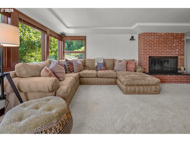 265 Nw ROYAL Blvd, Portland, OR 97210