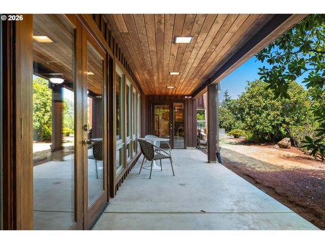 265 Nw ROYAL Blvd, Portland, OR 97210