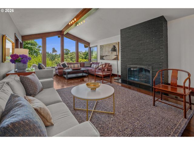 265 Nw ROYAL Blvd, Portland, OR 97210