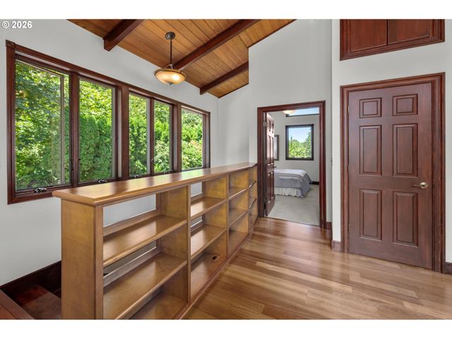 265 Nw ROYAL Blvd, Portland, OR 97210