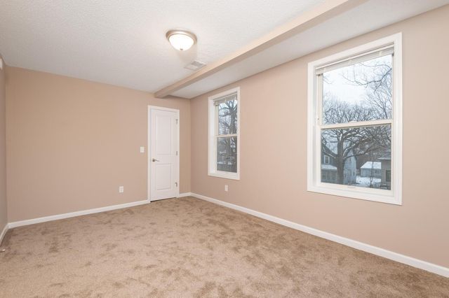 3011 Fremont Avenue N, Minneapolis, MN 55411