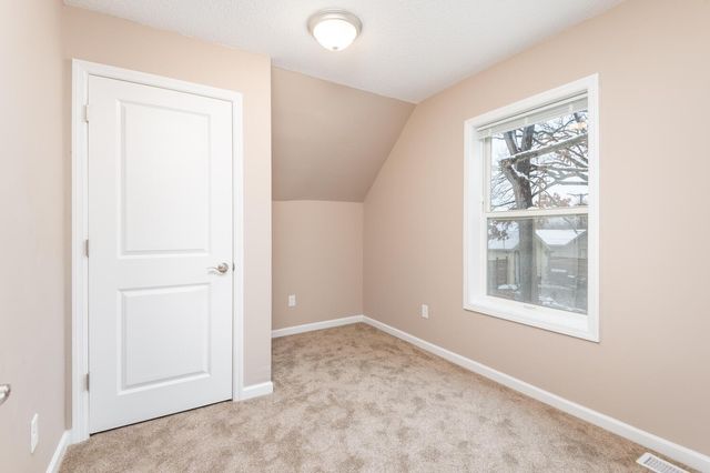 3011 Fremont Avenue N, Minneapolis, MN 55411