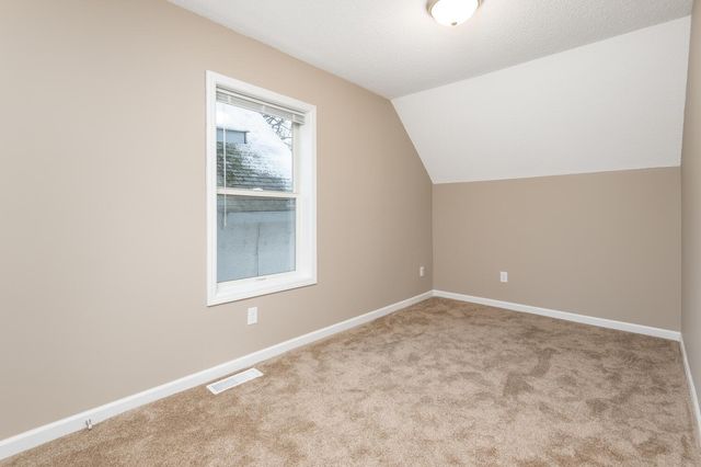 3011 Fremont Avenue N, Minneapolis, MN 55411