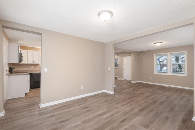 3011 Fremont Avenue N, Minneapolis, MN 55411