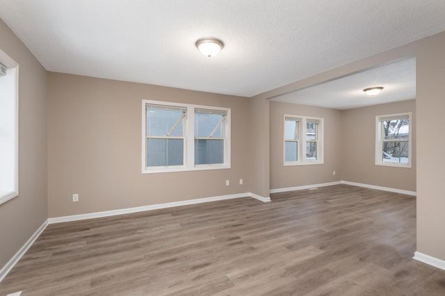 3011 Fremont Avenue N, Minneapolis, MN 55411