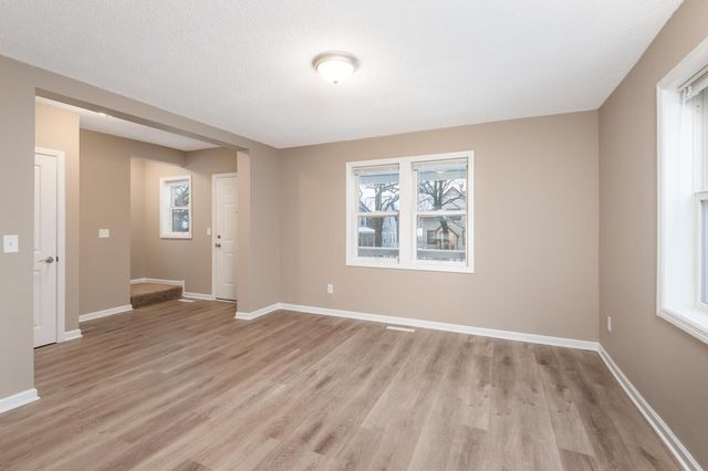 3011 Fremont Avenue N, Minneapolis, MN 55411