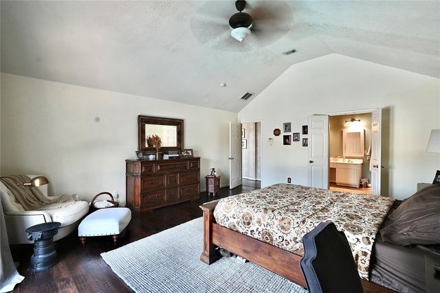 8163 Dune Brook Drive, Houston, TX 77089