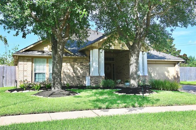 8163 Dune Brook Drive, Houston, TX 77089