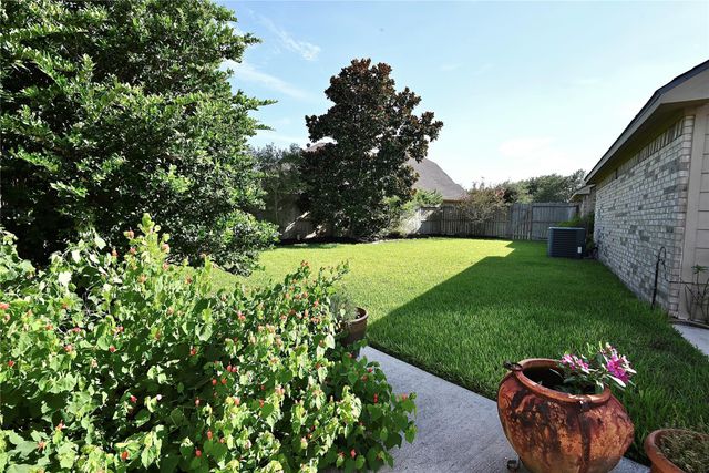 8163 Dune Brook Drive, Houston, TX 77089
