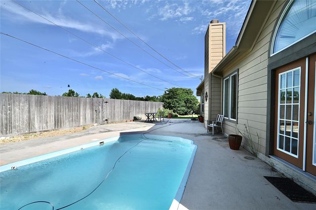 8163 Dune Brook Drive, Houston, TX 77089