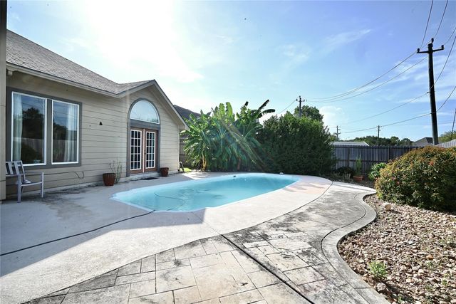 8163 Dune Brook Drive, Houston, TX 77089
