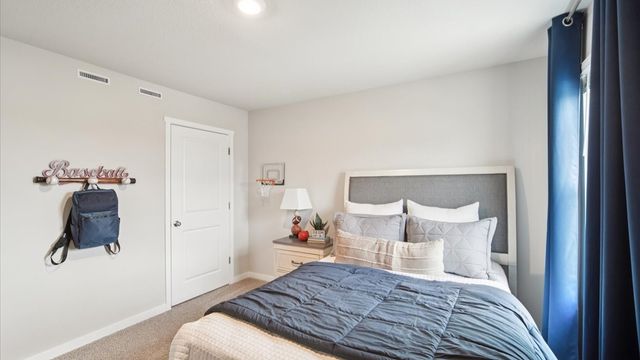 1063 Daisy Lane, Waukee, IA 50263