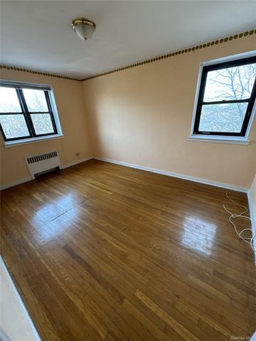 2821 Kings Highway 4M, Brooklyn, NY 11229