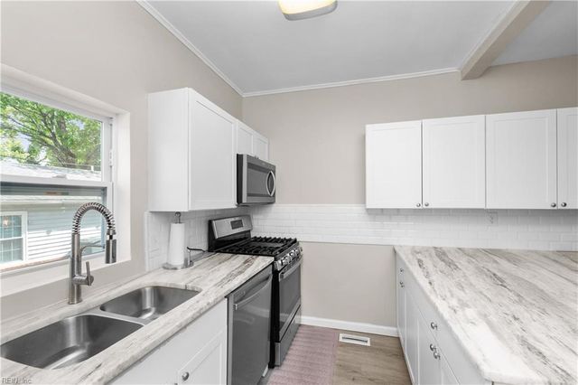 9318 Chesapeake ST, Norfolk, VA 23503
