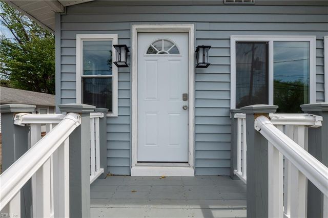 9318 Chesapeake ST, Norfolk, VA 23503