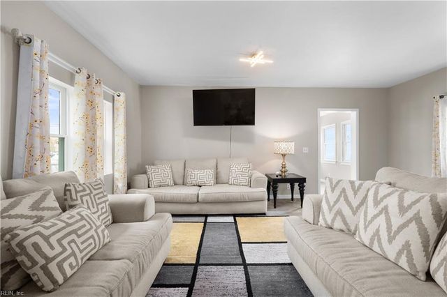 9318 Chesapeake ST, Norfolk, VA 23503