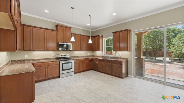 295 N West End Avenue, New Braunfels, TX 78130