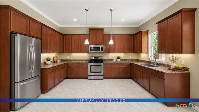 295 N West End Avenue, New Braunfels, TX 78130