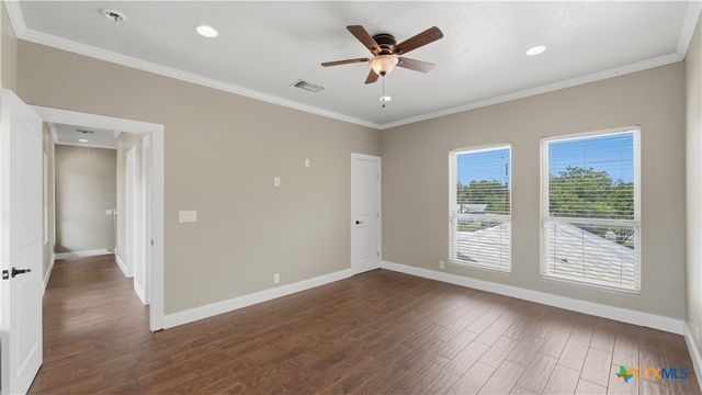 295 N West End Avenue, New Braunfels, TX 78130