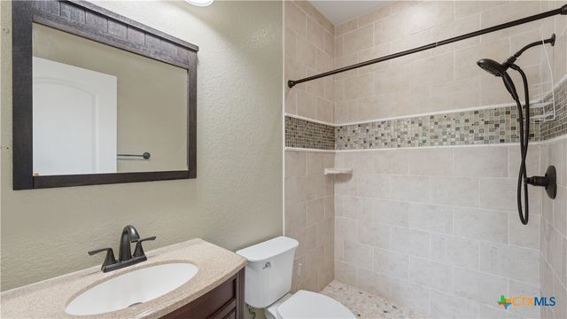 295 N West End Avenue, New Braunfels, TX 78130