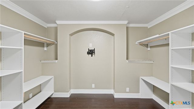 295 N West End Avenue, New Braunfels, TX 78130