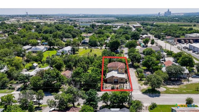 295 N West End Avenue, New Braunfels, TX 78130