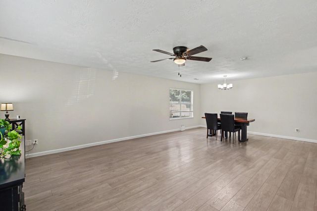6507 Grant Drive, Magnolia, TX 77354