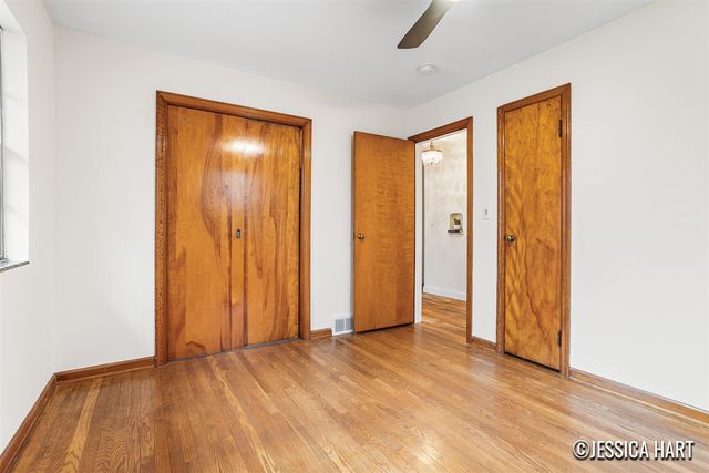 2765 Oakwood Avenue, Grand Rapids, MI 49505