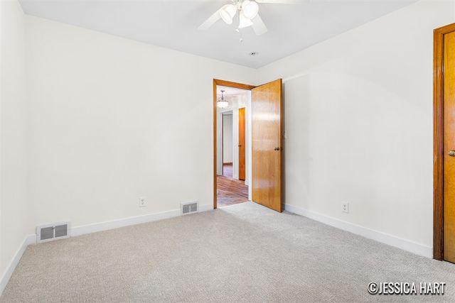 2765 Oakwood Avenue, Grand Rapids, MI 49505